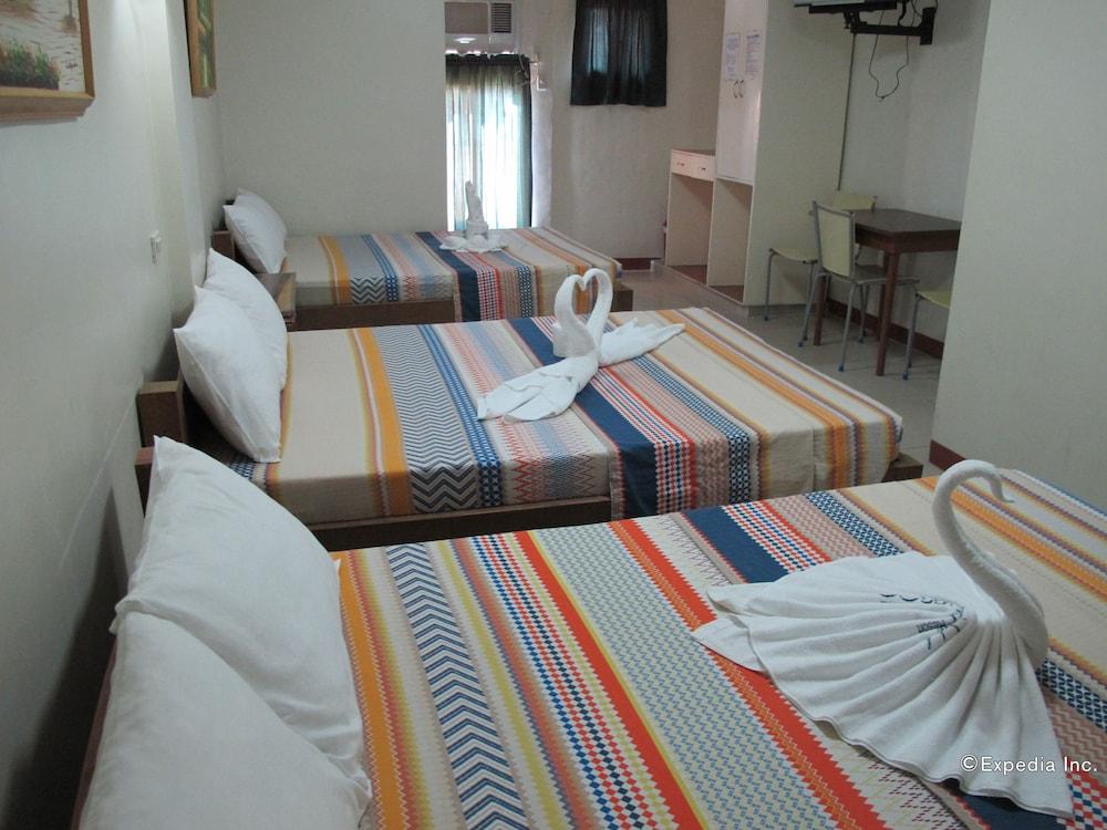 Sea Jewel Beach Resort Пуерто-Галера Екстер'єр фото