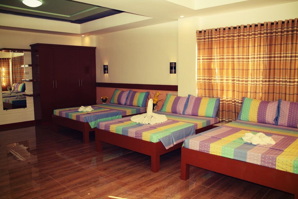 Sea Jewel Beach Resort Пуерто-Галера Екстер'єр фото